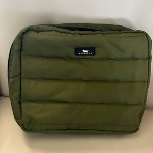 Scout Olive Quilted Toiletry Bag
